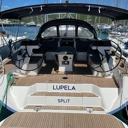 Lupela Bådhotel Biograd Na Moru